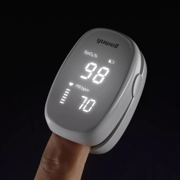 Yuwell Finger Tip Pulse Oximeter in Pakistan YX 102